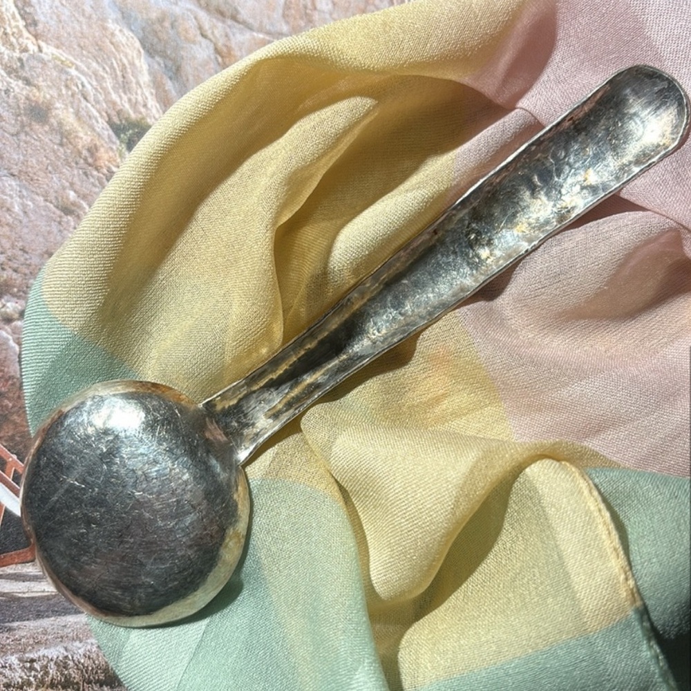 🍽️ {VINTAGE} 900 Silver Hand-Forged Floral Spoon — Artisan Silver - Picture 5 of 5
